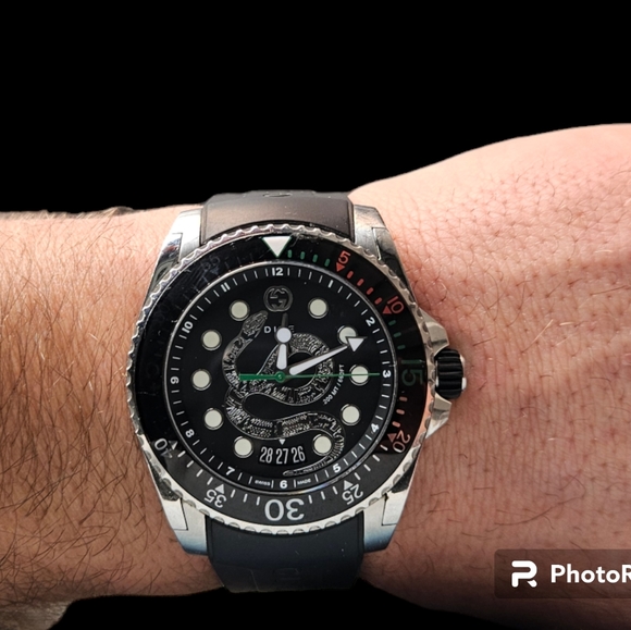 Mens Luxury Authentic Gucci watch - Picture 3 of 7